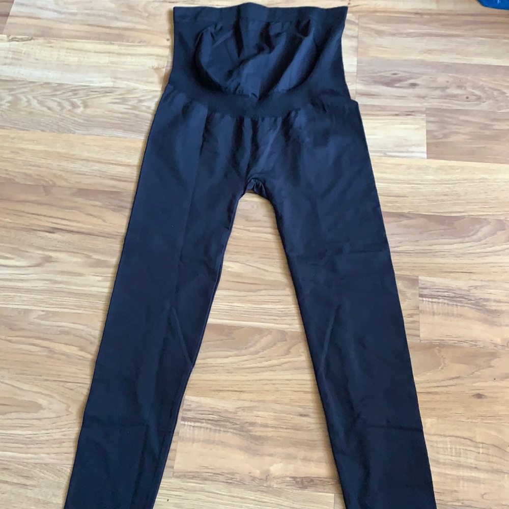 Women’s maternity spandex pants